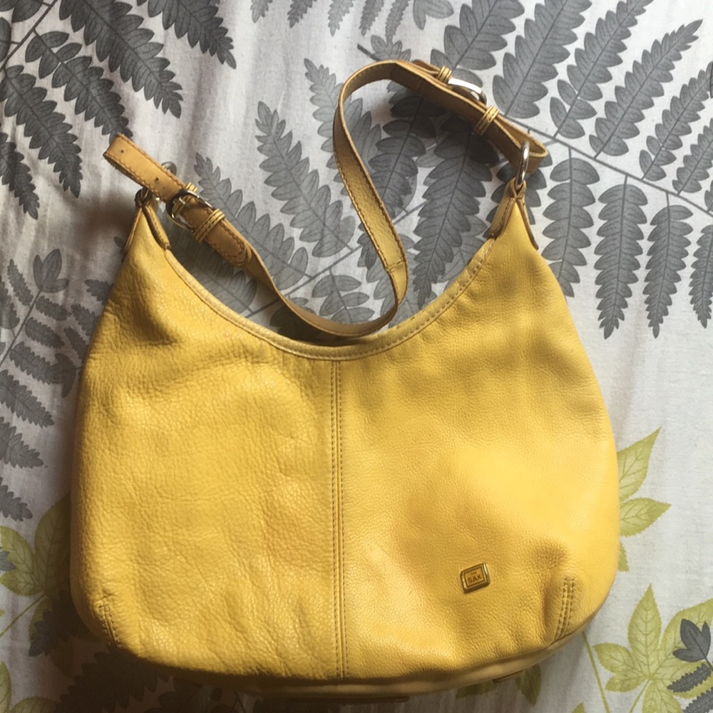 💛“The Sak” hobo in vibrant yellow. 💛 - Picture 3 of 17